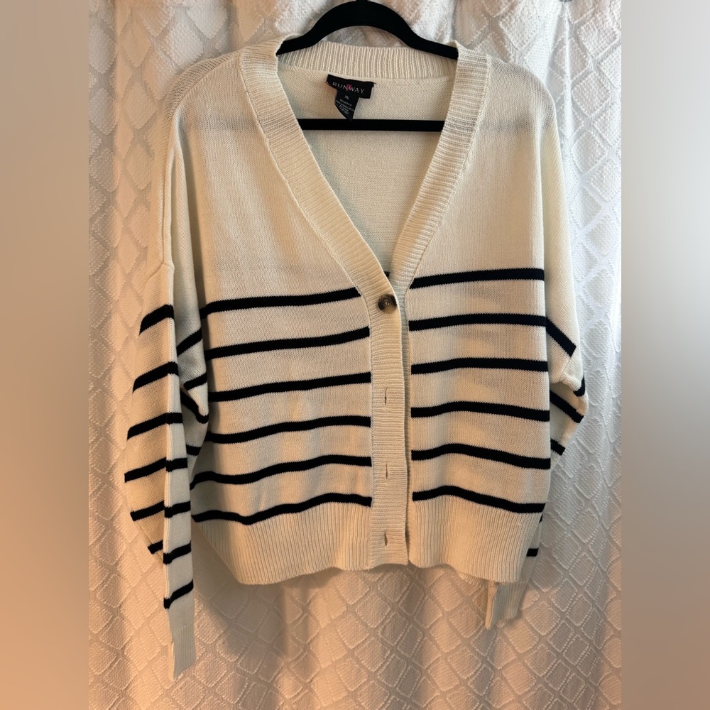 Y2K Runway White Sweater XL